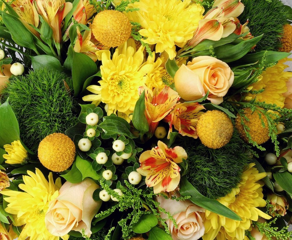 Yellow - Alissar Flowers UAE