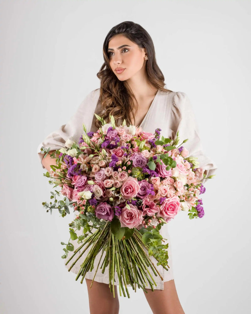 Hold Me Enchanted - Alissar Flowers Dubai